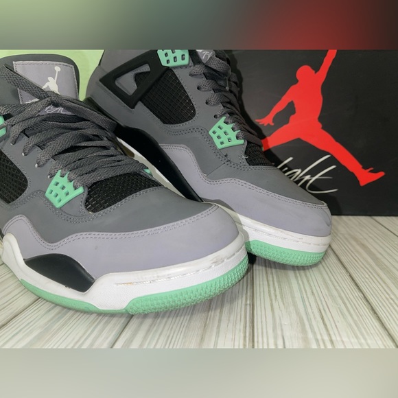 PreOwned/Lightly used:Air Jordan 4 Retro:Drk Grey/Green Glow-Cmnt gry blk,Sz 10 - Picture 6 of 14